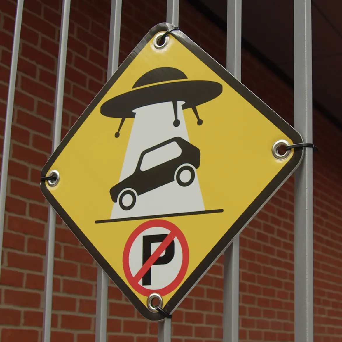 No parking, alien abduction